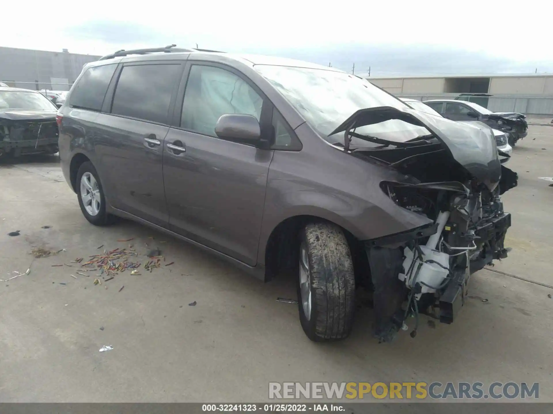 1 Photograph of a damaged car 5TDKZ3DC4KS981003 TOYOTA SIENNA 2019