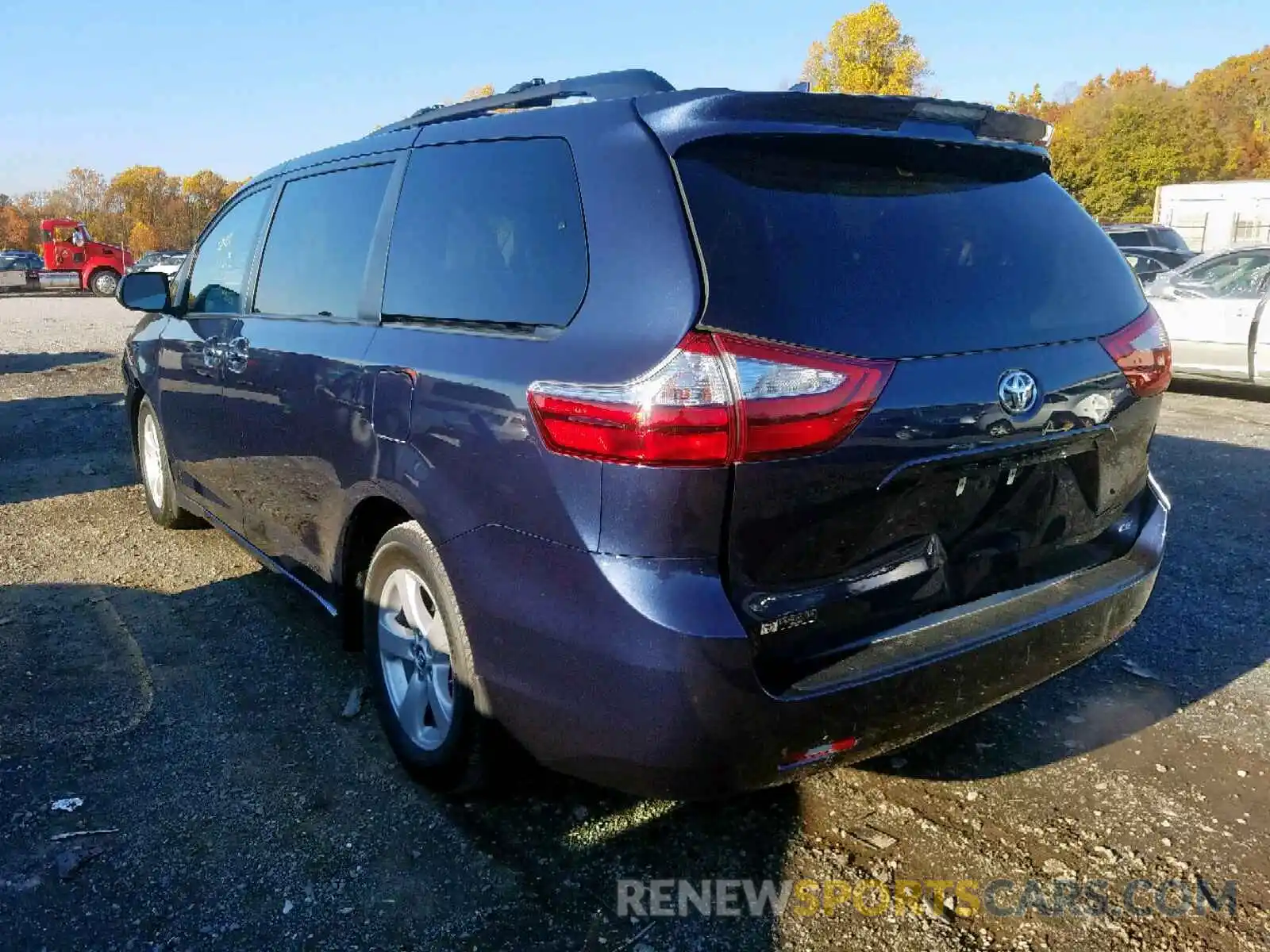 3 Фотография поврежденного автомобиля 5TDKZ3DC4KS981387 TOYOTA SIENNA 2019