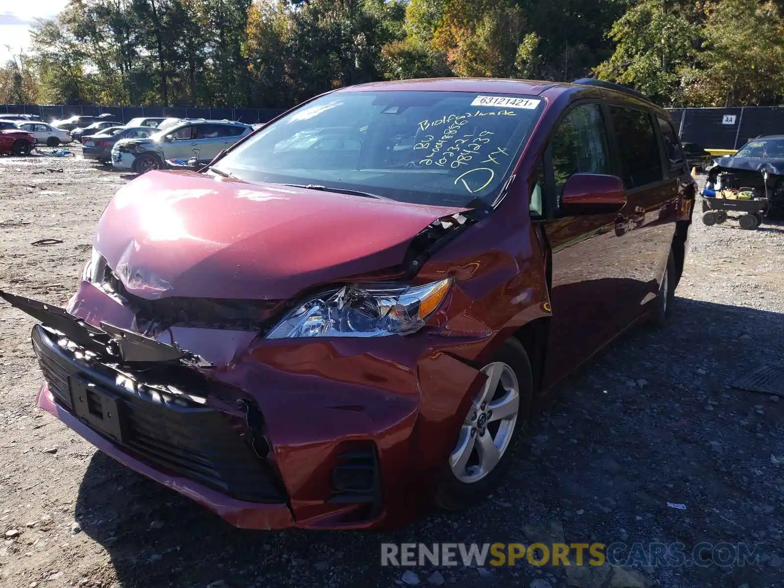 2 Photograph of a damaged car 5TDKZ3DC4KS984239 TOYOTA SIENNA 2019