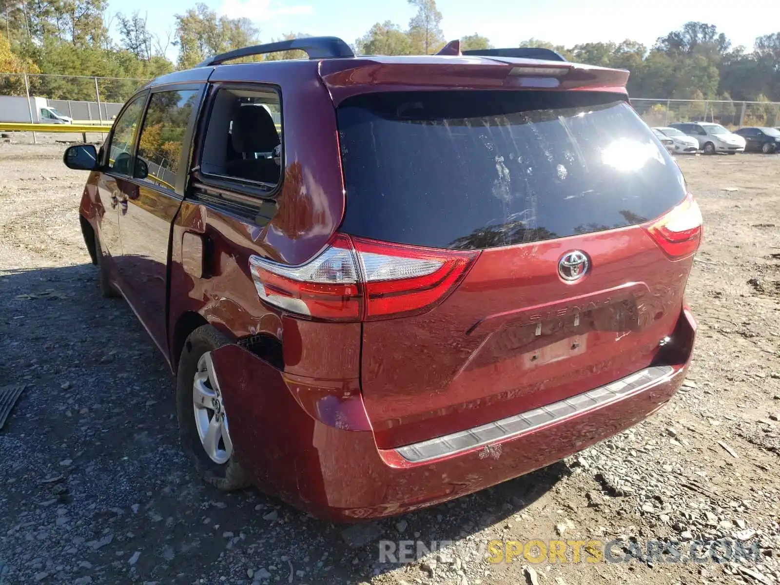 3 Фотография поврежденного автомобиля 5TDKZ3DC4KS984239 TOYOTA SIENNA 2019