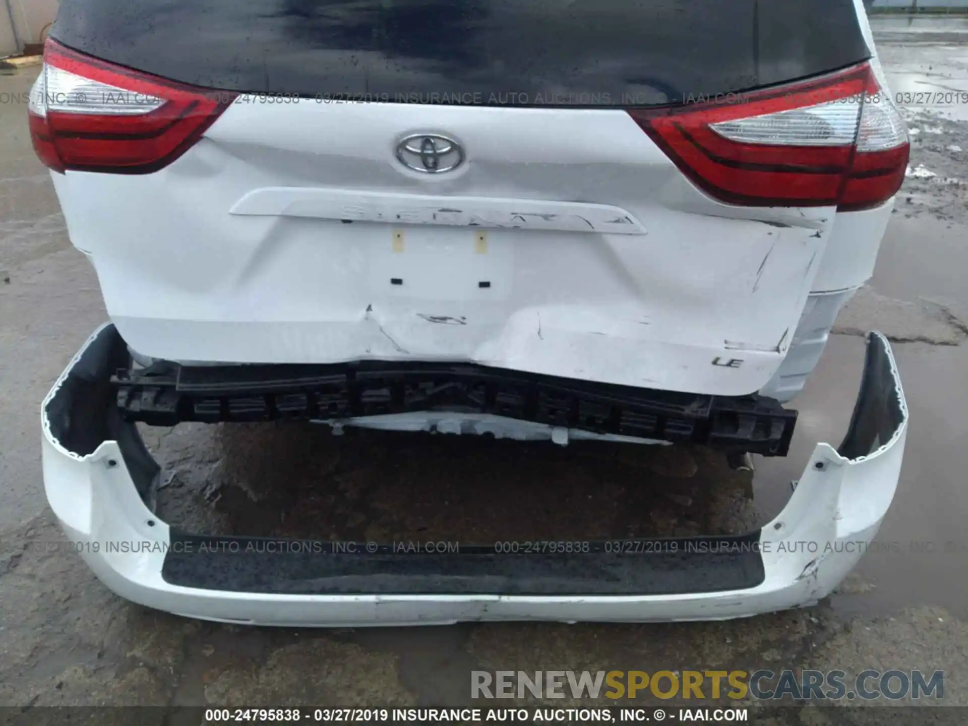 6 Photograph of a damaged car 5TDKZ3DC4KS995497 TOYOTA SIENNA 2019