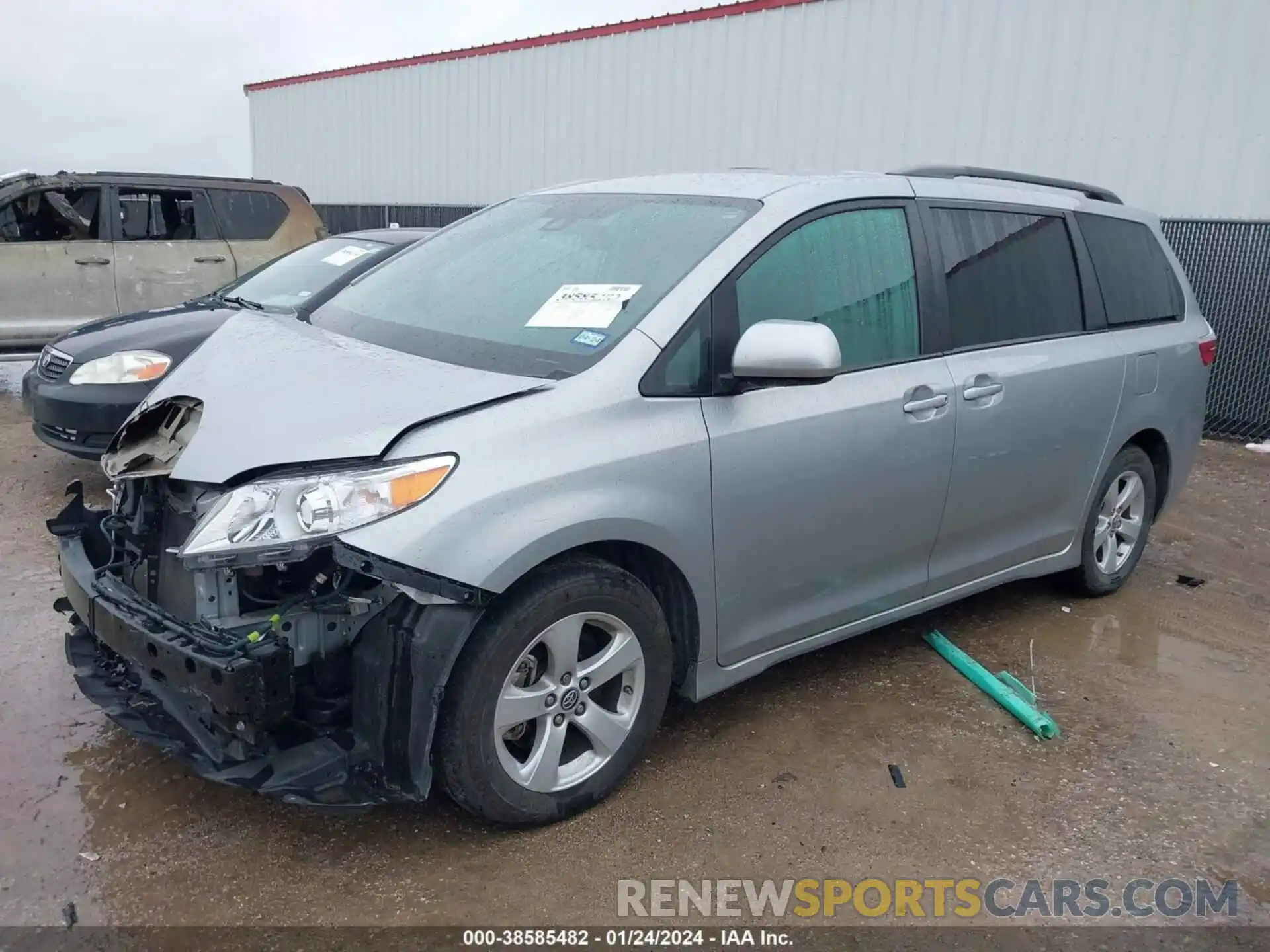 2 Photograph of a damaged car 5TDKZ3DC5KS012830 TOYOTA SIENNA 2019