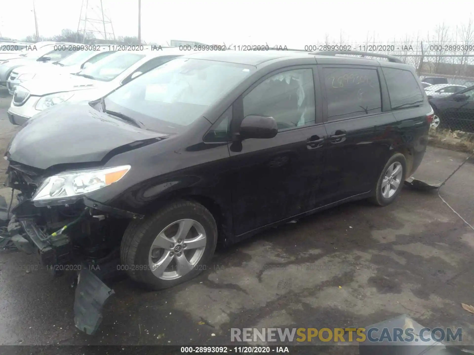 2 Фотография поврежденного автомобиля 5TDKZ3DC5KS013296 TOYOTA SIENNA 2019