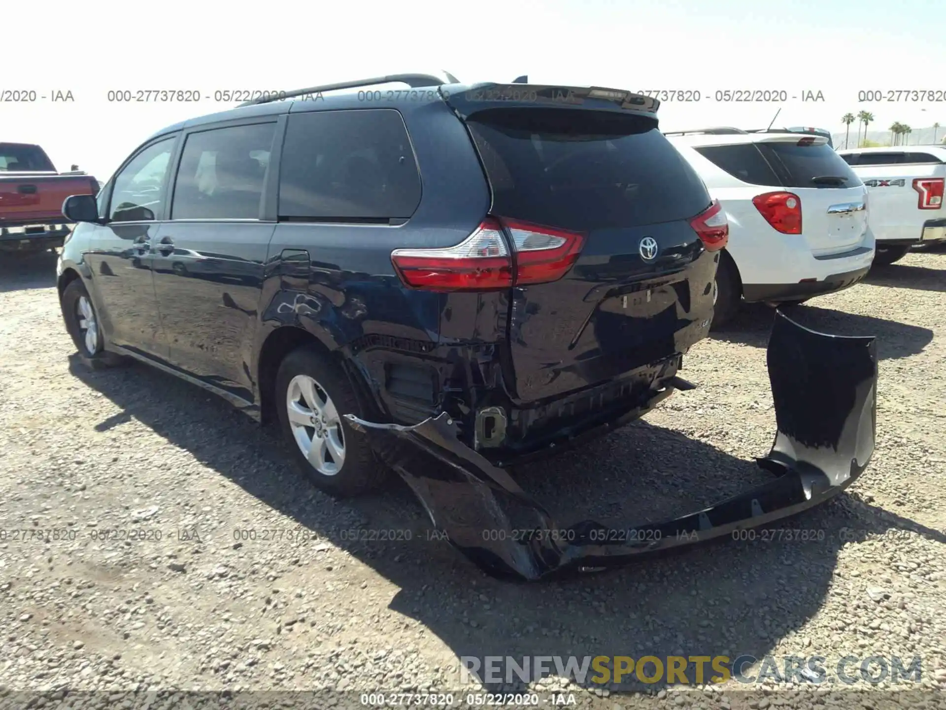 3 Photograph of a damaged car 5TDKZ3DC5KS019308 TOYOTA SIENNA 2019