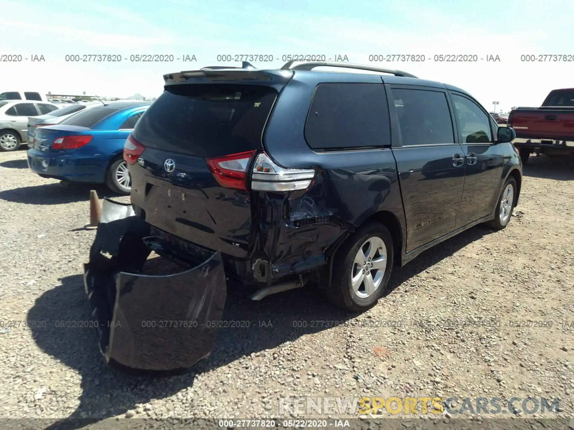 4 Фотография поврежденного автомобиля 5TDKZ3DC5KS019308 TOYOTA SIENNA 2019