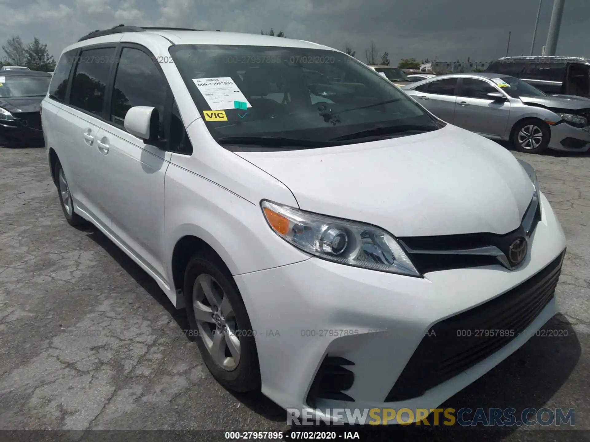 6 Photograph of a damaged car 5TDKZ3DC5KS969118 TOYOTA SIENNA 2019