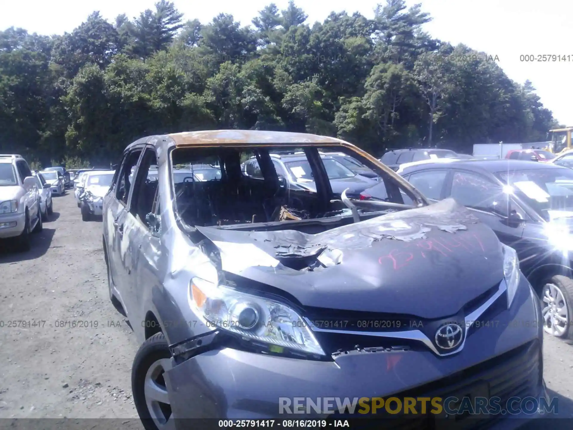 6 Photograph of a damaged car 5TDKZ3DC5KS976506 TOYOTA SIENNA 2019