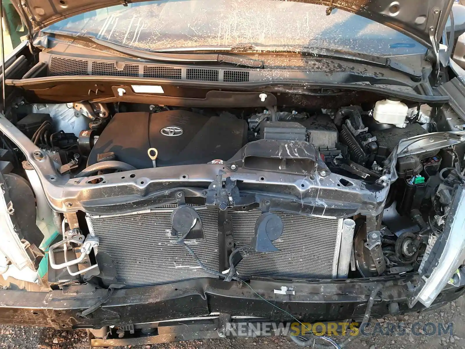 7 Photograph of a damaged car 5TDKZ3DC5KS977817 TOYOTA SIENNA 2019