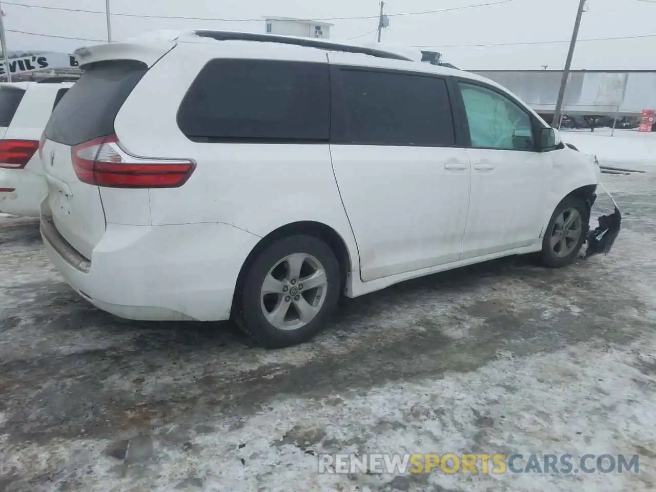 4 Фотография поврежденного автомобиля 5TDKZ3DC5KS979440 TOYOTA SIENNA 2019