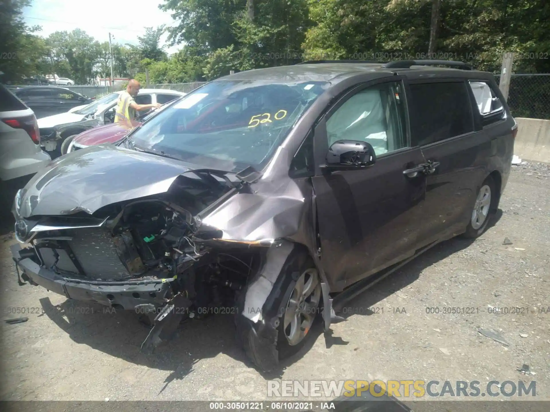 2 Photograph of a damaged car 5TDKZ3DC5KS987375 TOYOTA SIENNA 2019