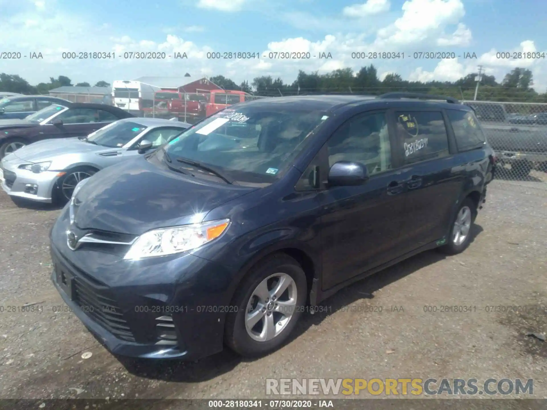 2 Photograph of a damaged car 5TDKZ3DC5KS989420 TOYOTA SIENNA 2019