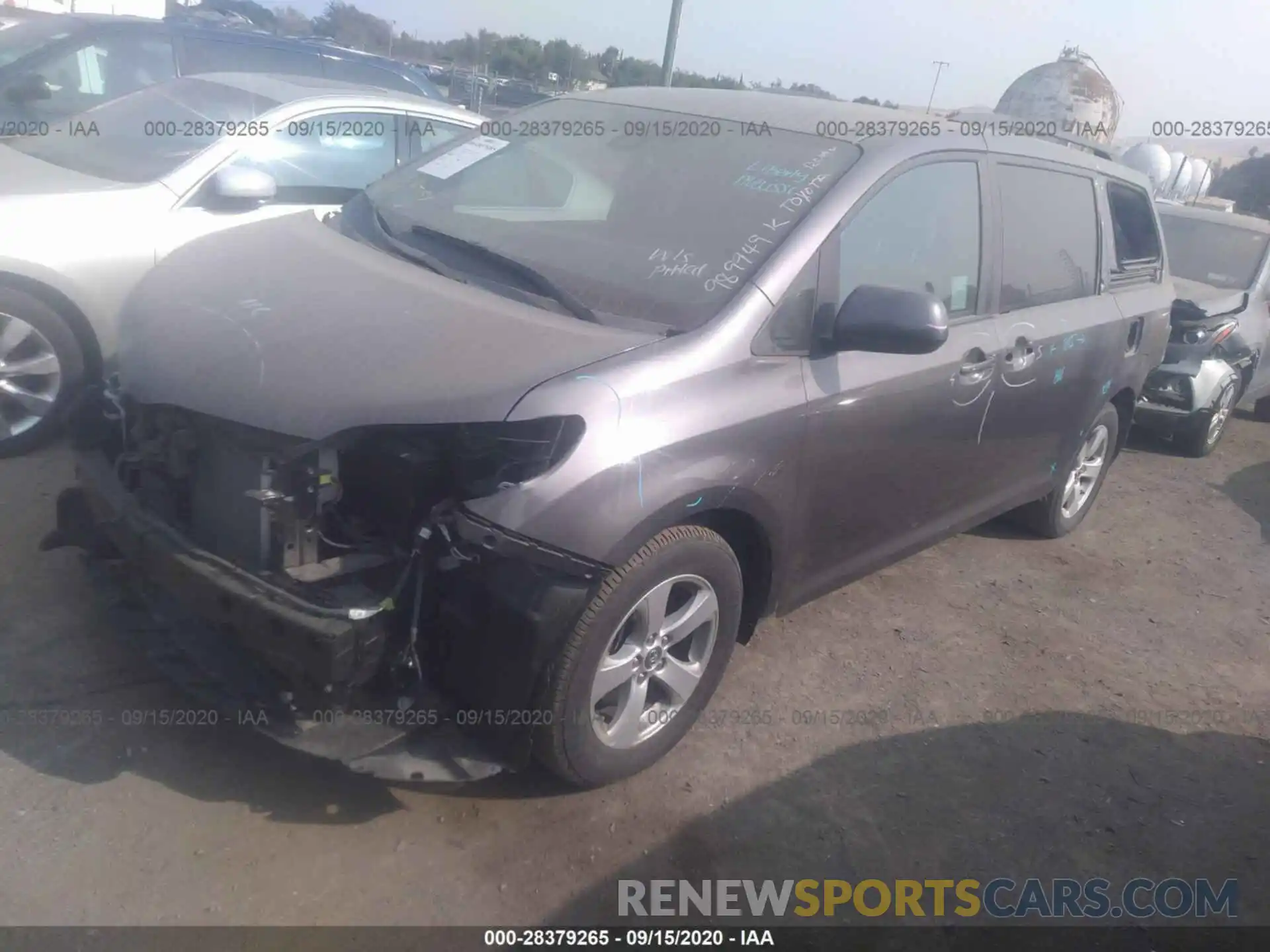 2 Photograph of a damaged car 5TDKZ3DC5KS989949 TOYOTA SIENNA 2019