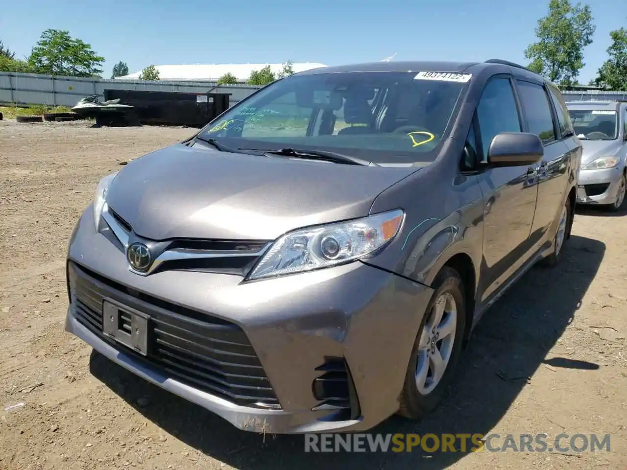 2 Photograph of a damaged car 5TDKZ3DC5KS990003 TOYOTA SIENNA 2019