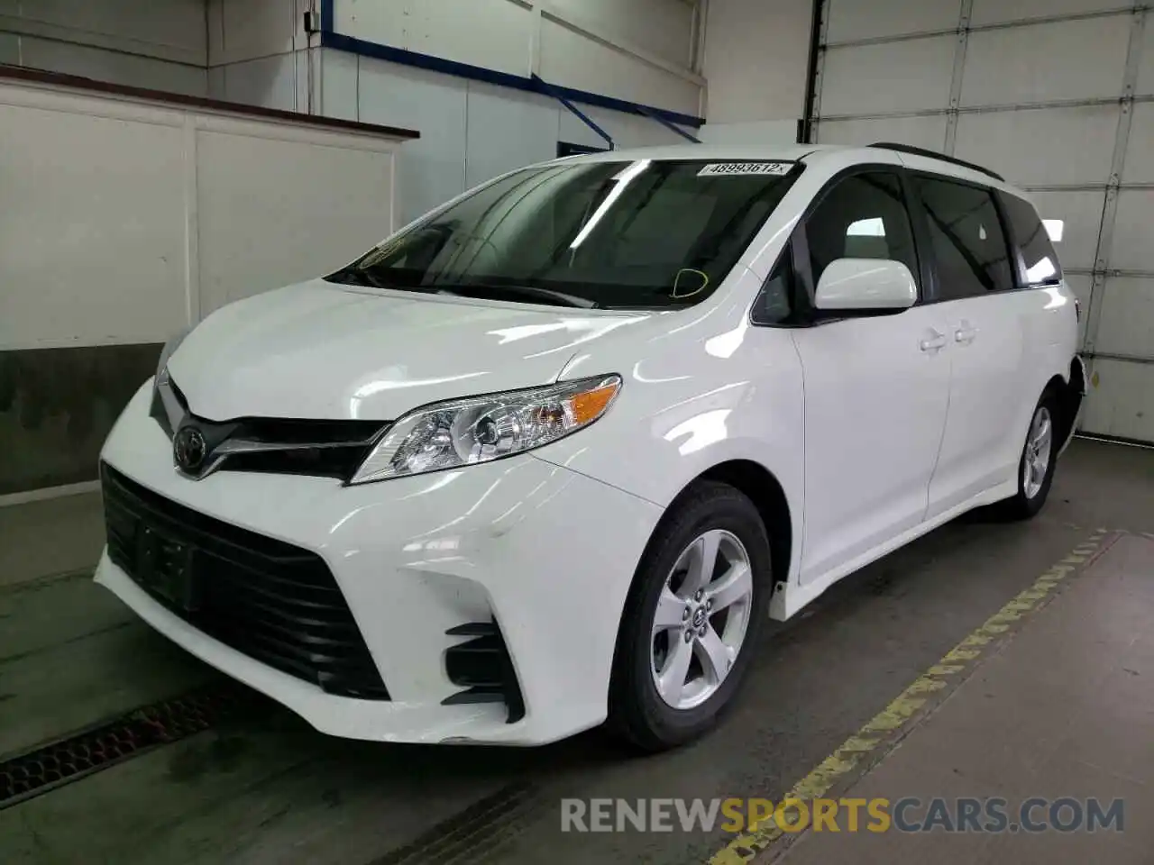 2 Photograph of a damaged car 5TDKZ3DC6KS002386 TOYOTA SIENNA 2019