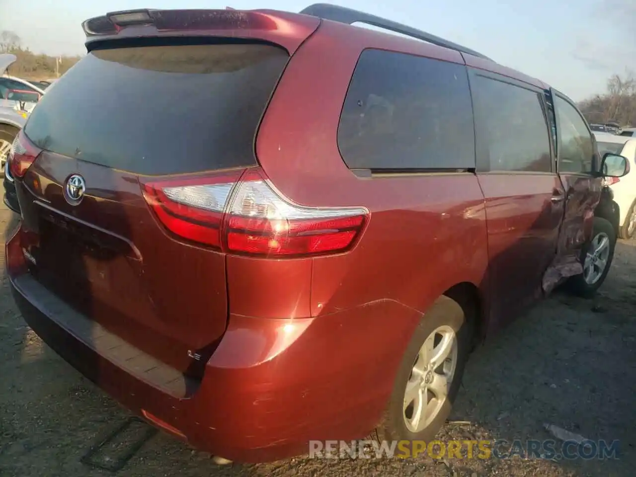 4 Фотография поврежденного автомобиля 5TDKZ3DC6KS006406 TOYOTA SIENNA 2019