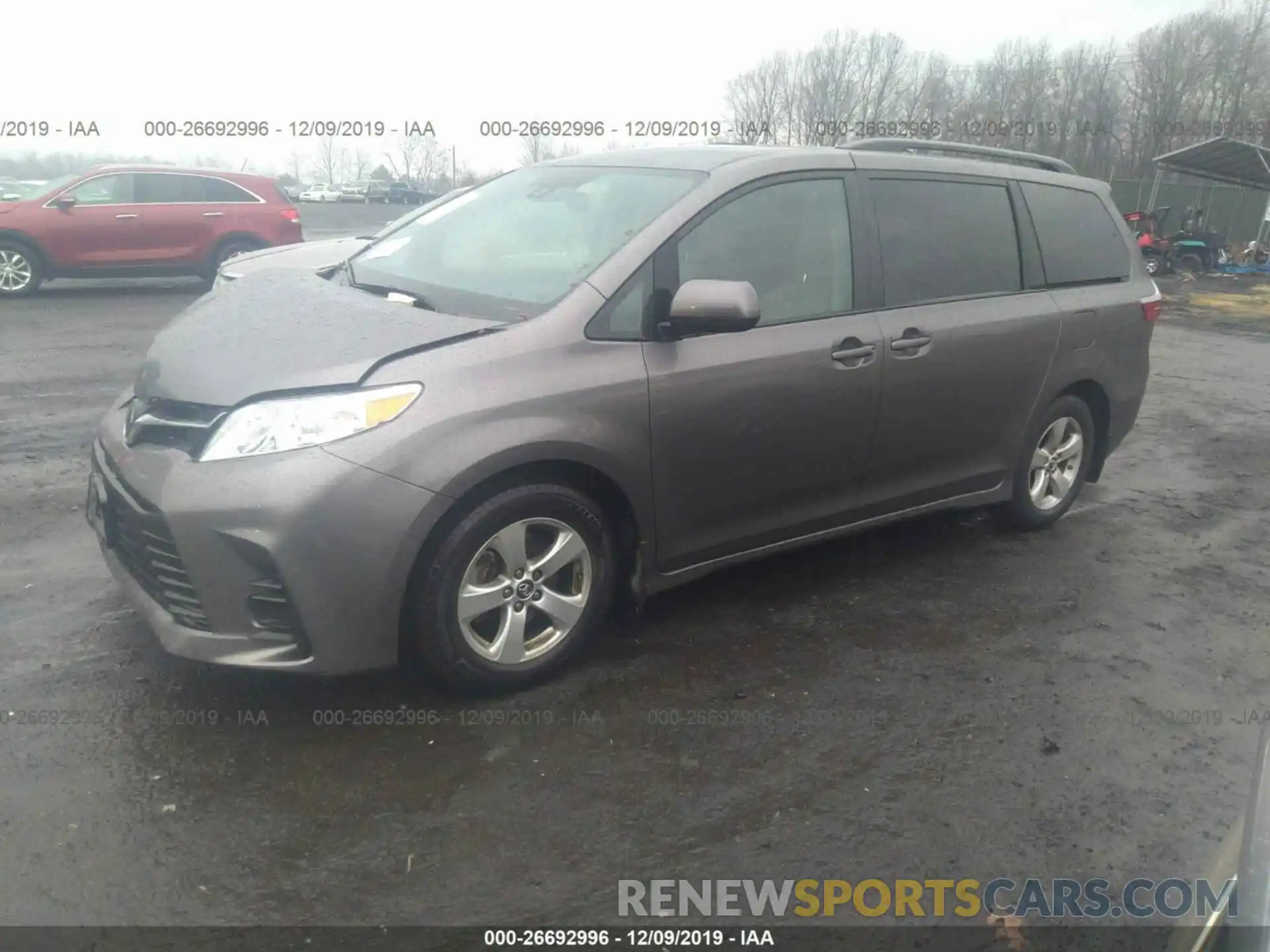 2 Photograph of a damaged car 5TDKZ3DC6KS006731 TOYOTA SIENNA 2019