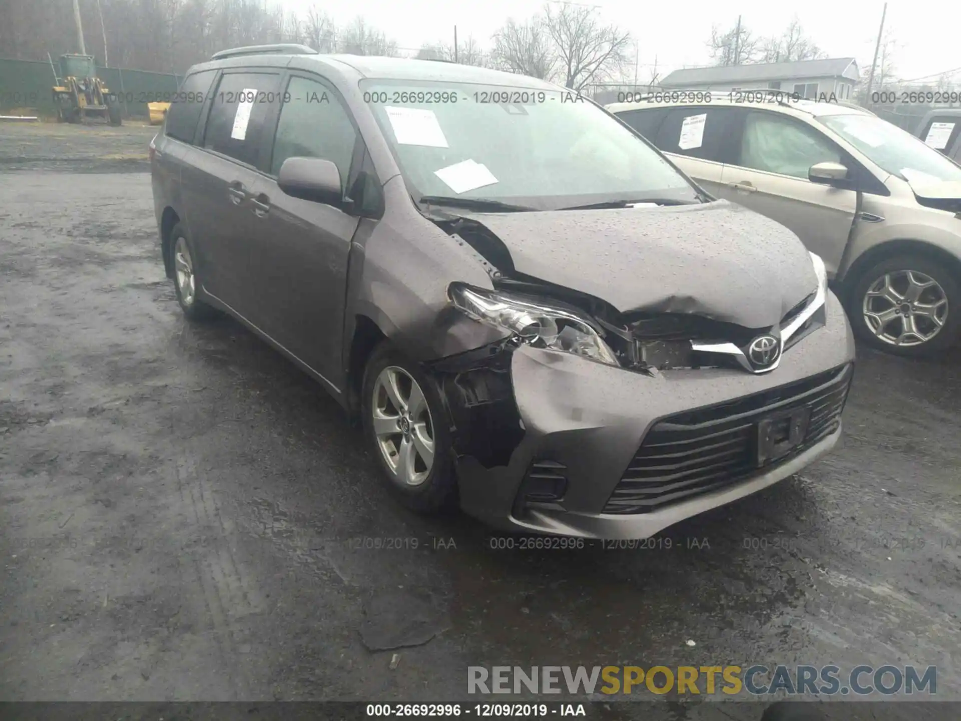 6 Photograph of a damaged car 5TDKZ3DC6KS006731 TOYOTA SIENNA 2019