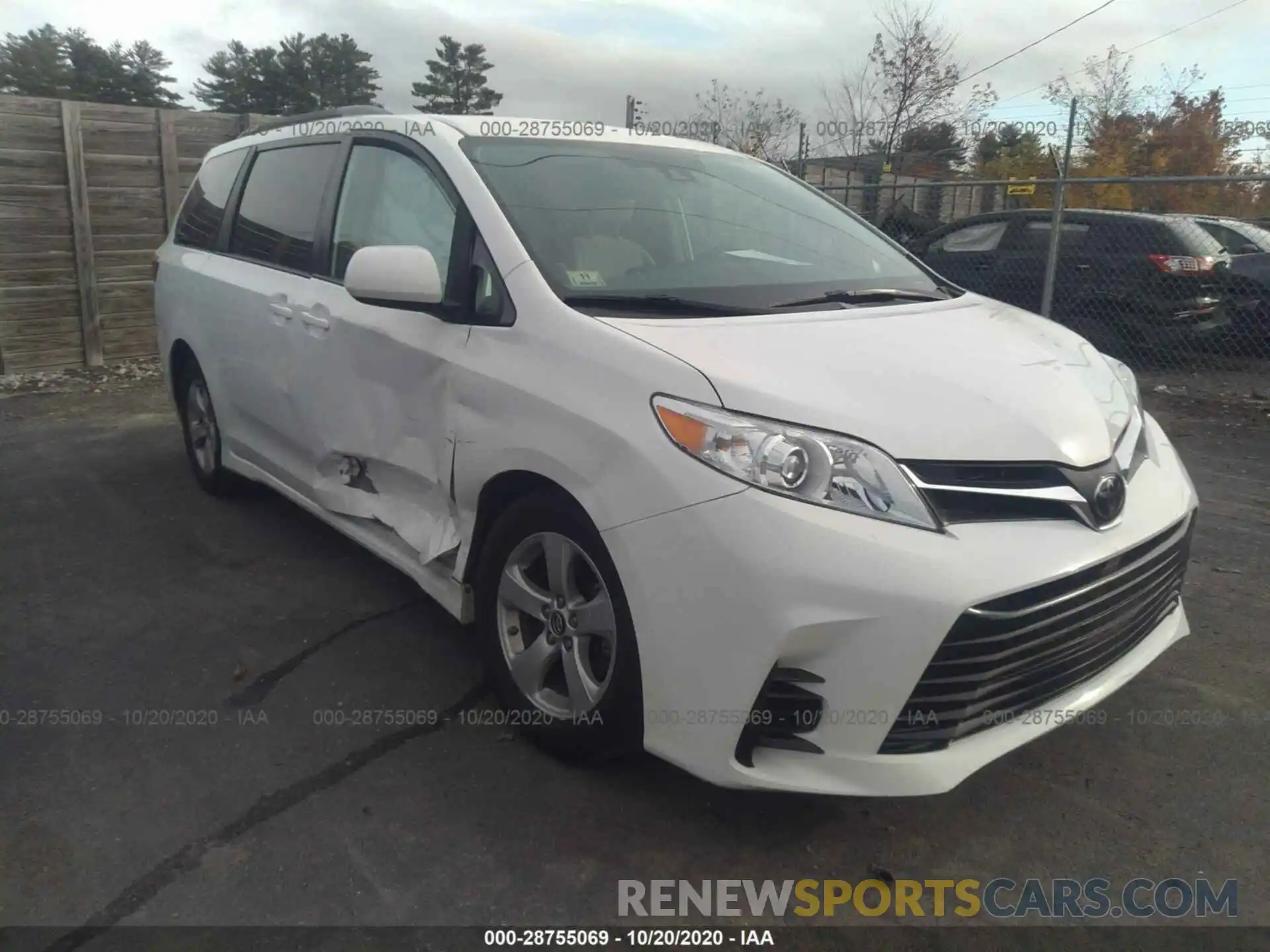 1 Фотография поврежденного автомобиля 5TDKZ3DC6KS009760 TOYOTA SIENNA 2019