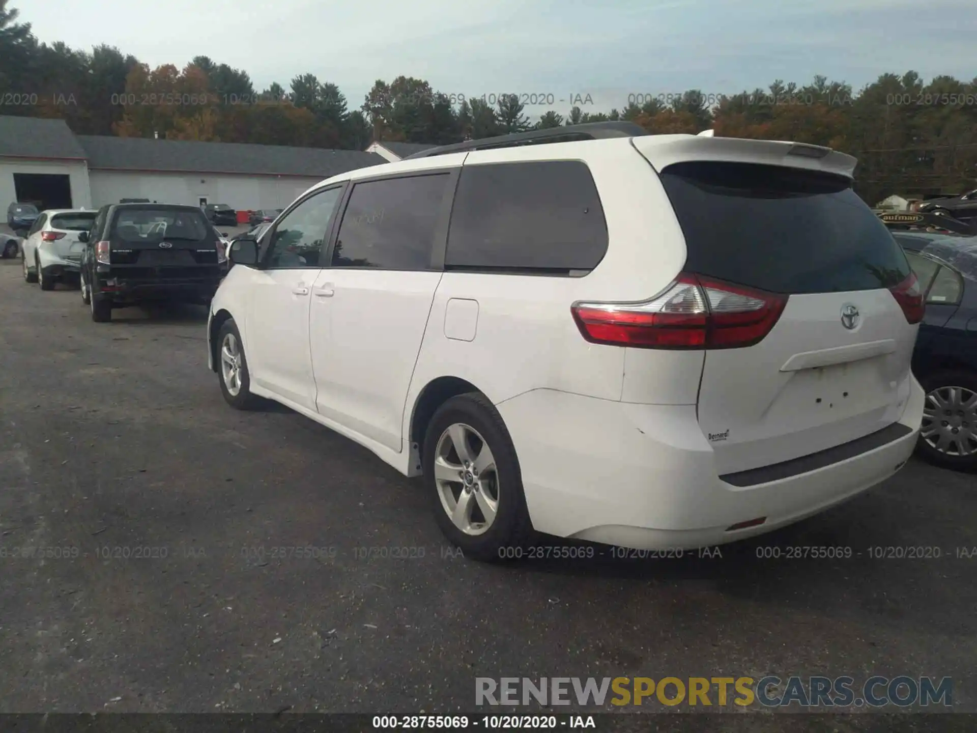 3 Фотография поврежденного автомобиля 5TDKZ3DC6KS009760 TOYOTA SIENNA 2019