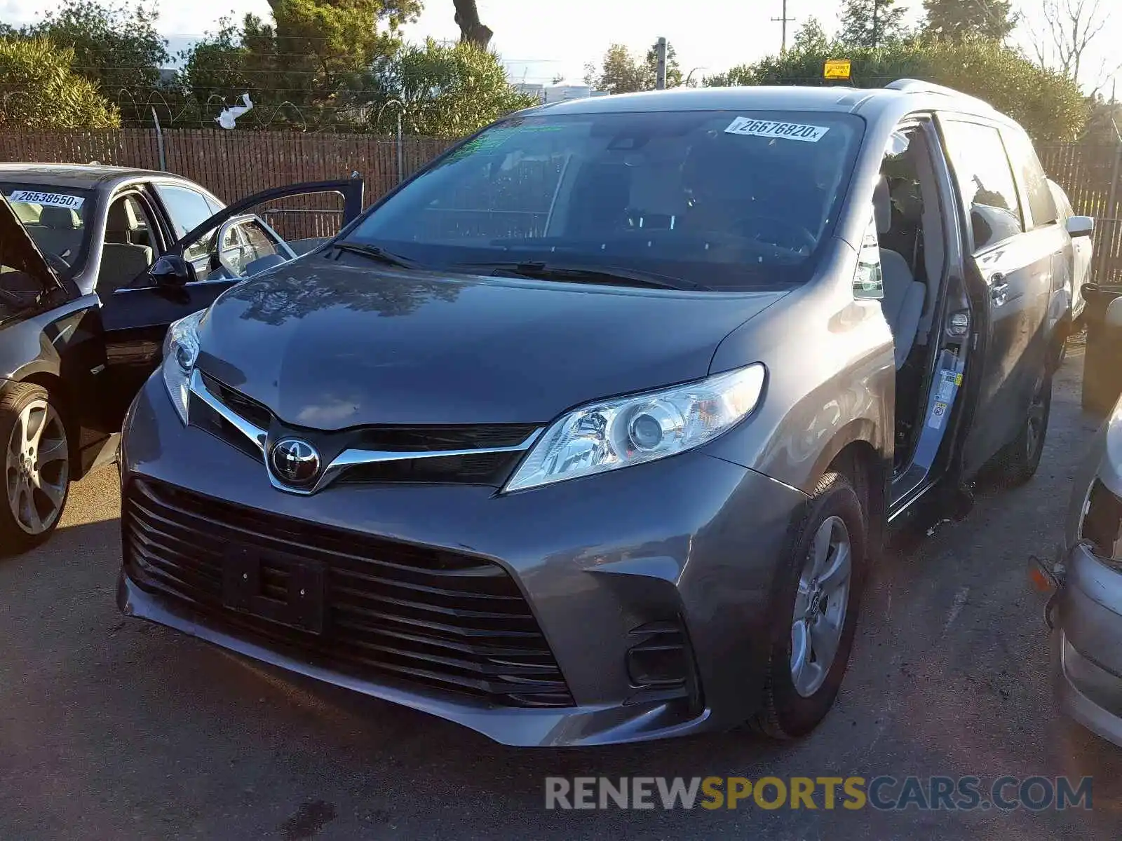 2 Photograph of a damaged car 5TDKZ3DC6KS012545 TOYOTA SIENNA 2019