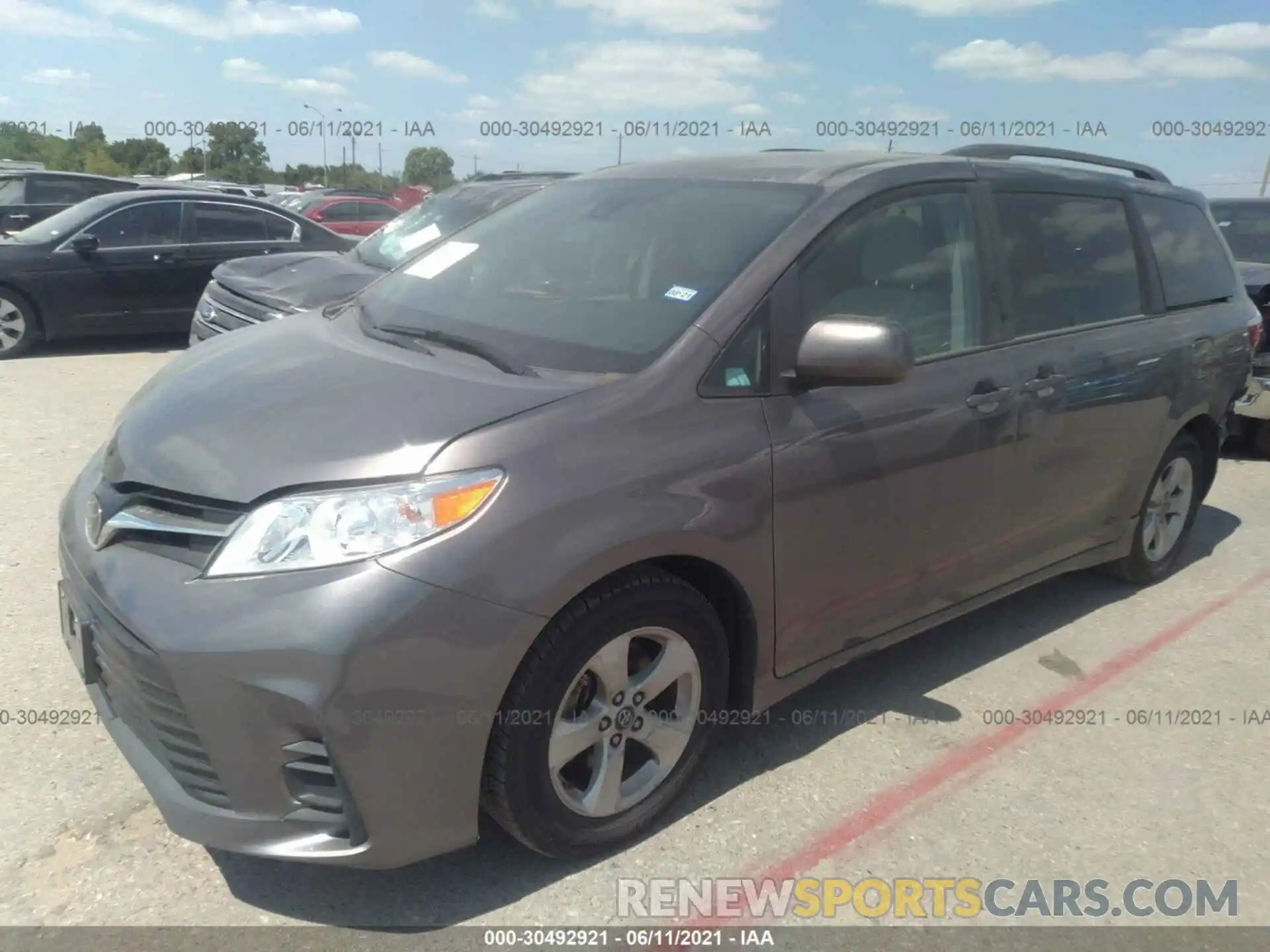 2 Photograph of a damaged car 5TDKZ3DC6KS014702 TOYOTA SIENNA 2019