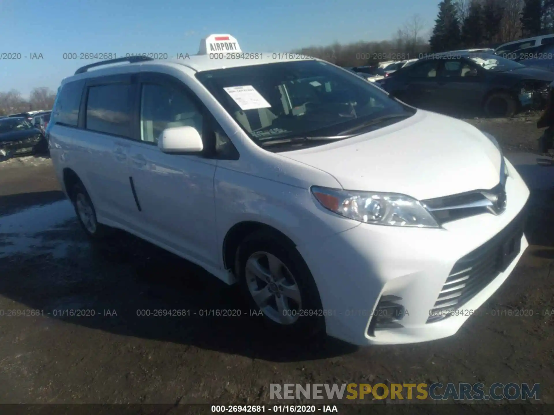 1 Photograph of a damaged car 5TDKZ3DC6KS974263 TOYOTA SIENNA 2019