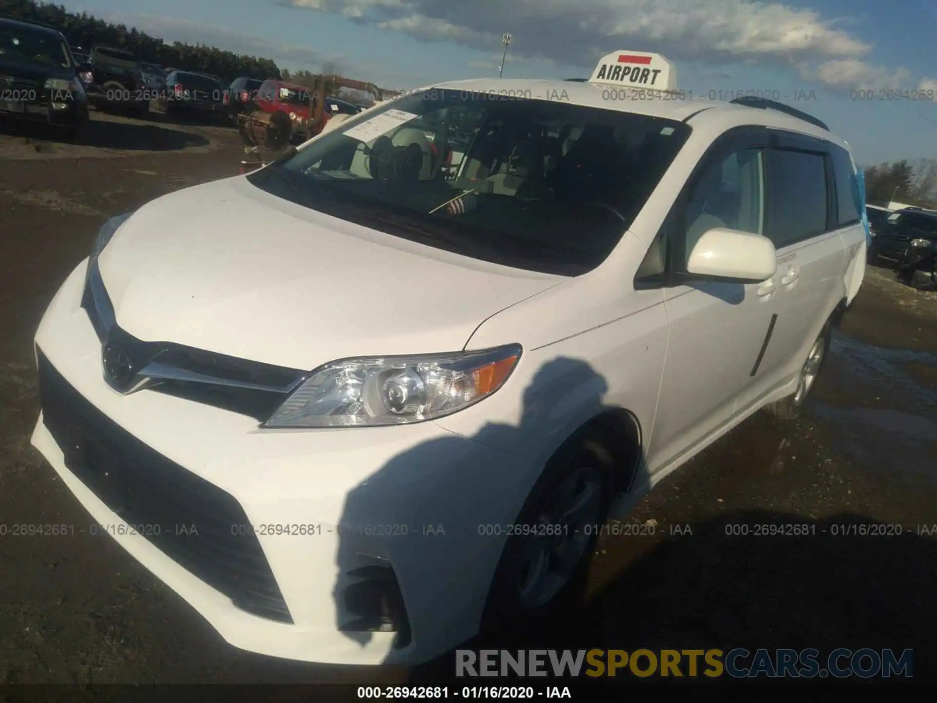 2 Photograph of a damaged car 5TDKZ3DC6KS974263 TOYOTA SIENNA 2019