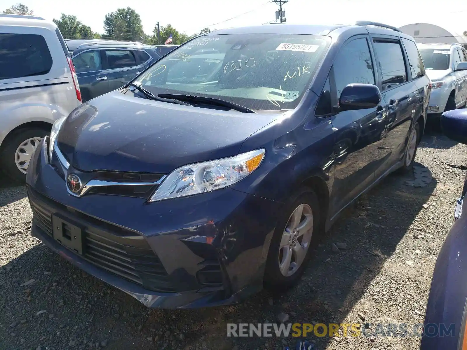 2 Photograph of a damaged car 5TDKZ3DC6KS989703 TOYOTA SIENNA 2019