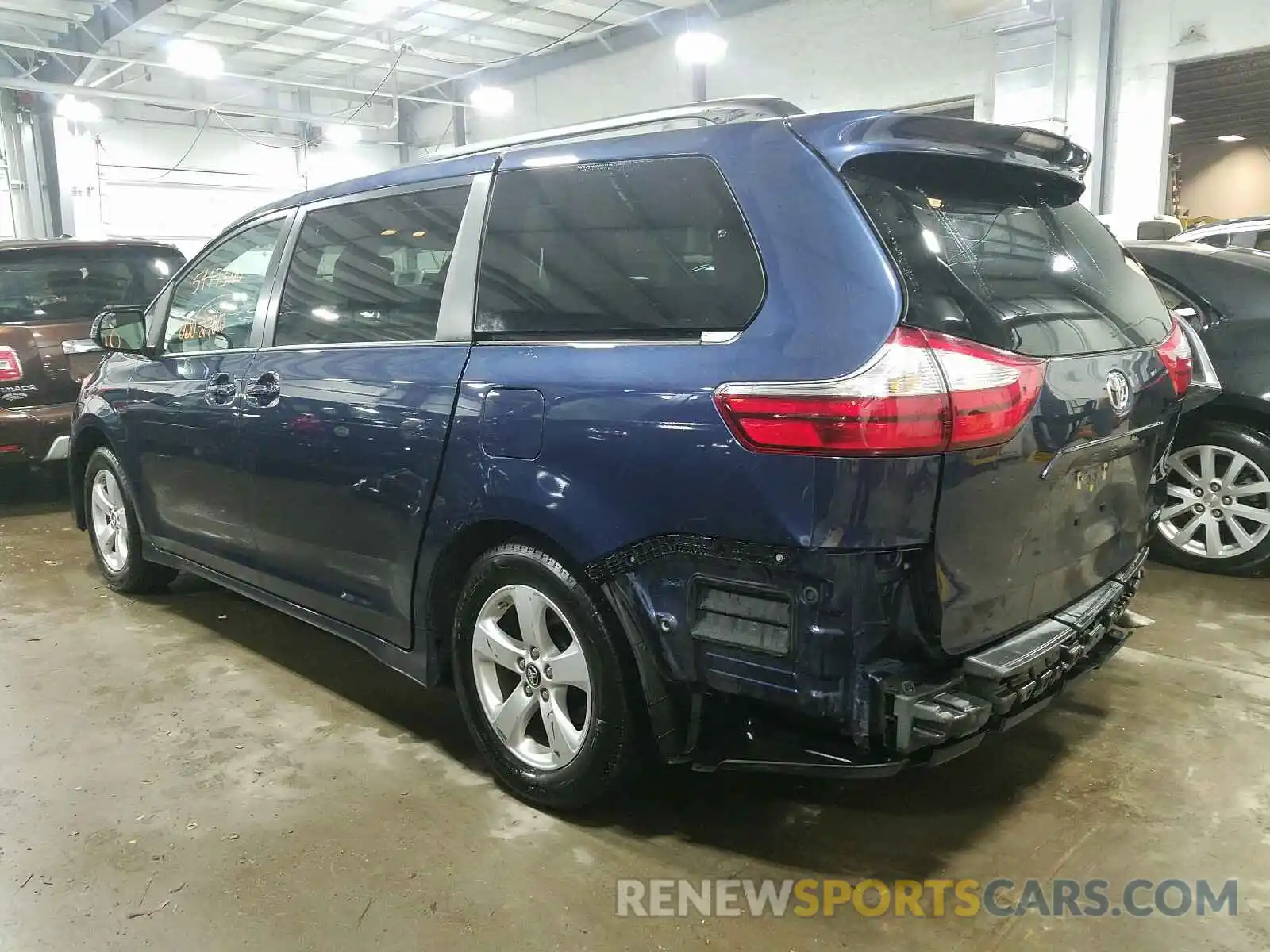 3 Photograph of a damaged car 5TDKZ3DC6KS993895 TOYOTA SIENNA 2019