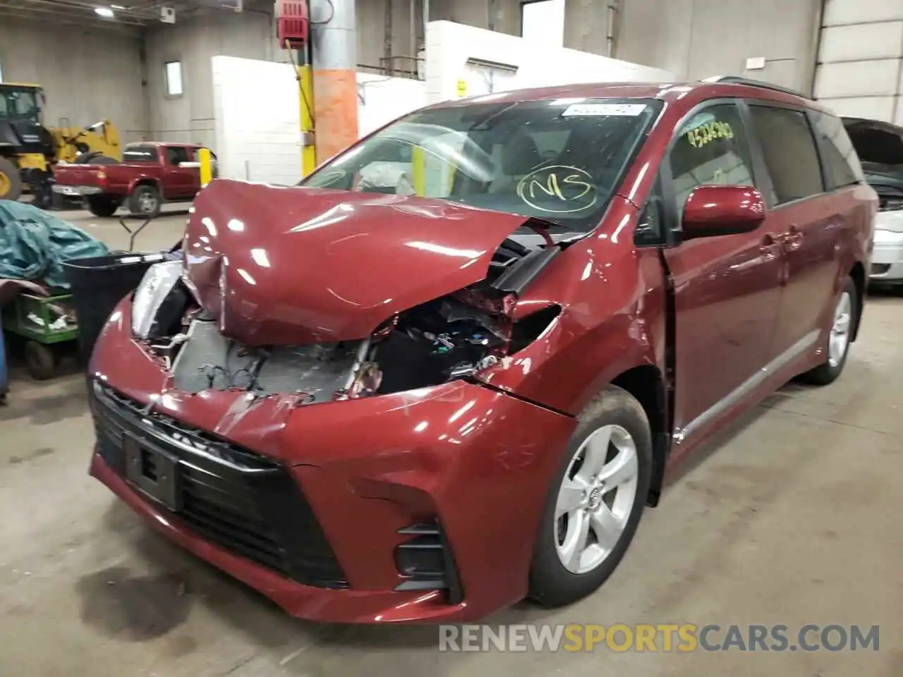 2 Photograph of a damaged car 5TDKZ3DC6KS994139 TOYOTA SIENNA 2019