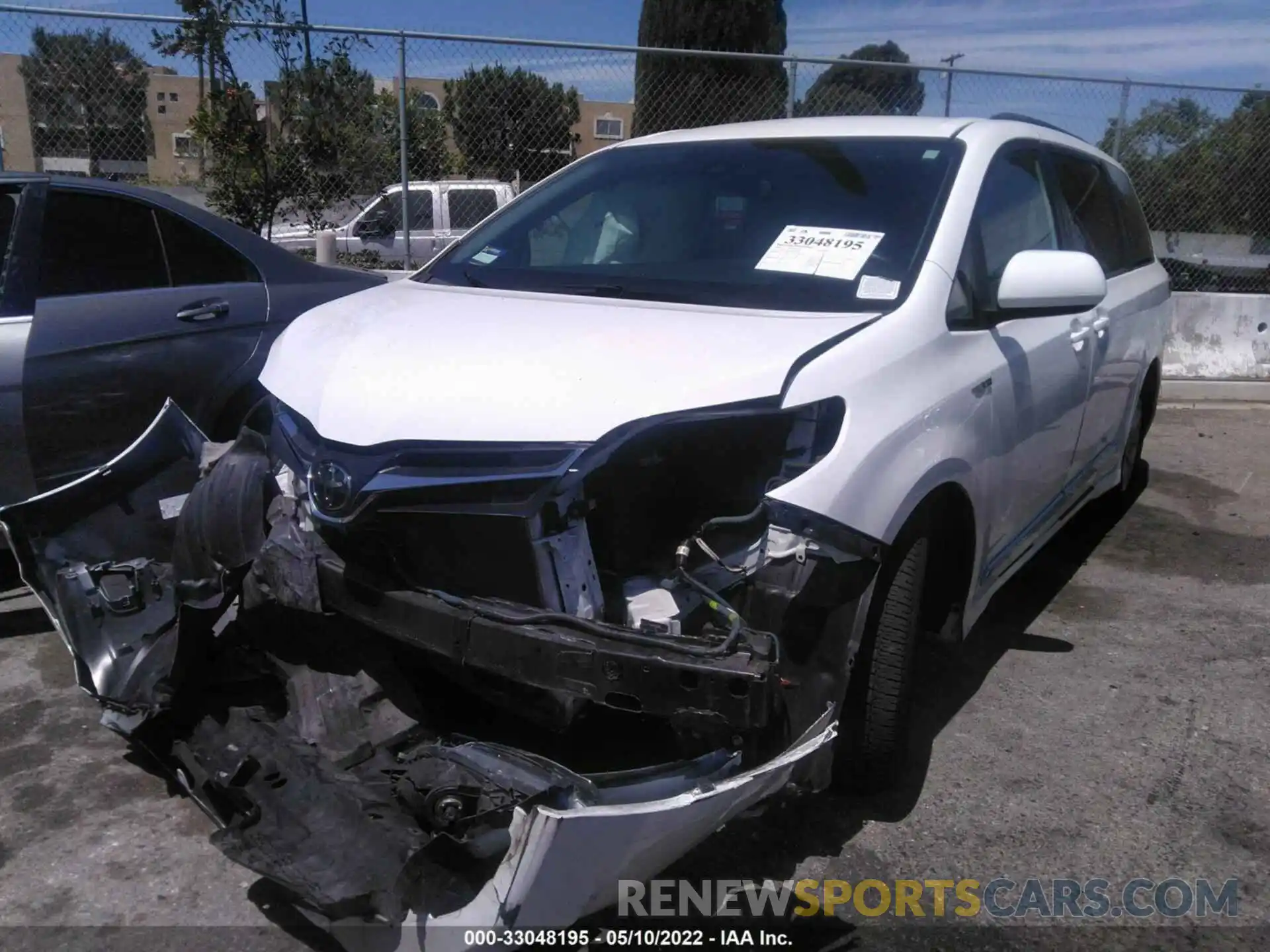 2 Photograph of a damaged car 5TDKZ3DC6KS997025 TOYOTA SIENNA 2019