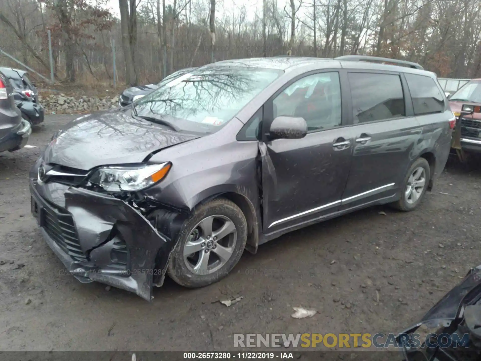 2 Photograph of a damaged car 5TDKZ3DC7KS002669 TOYOTA SIENNA 2019