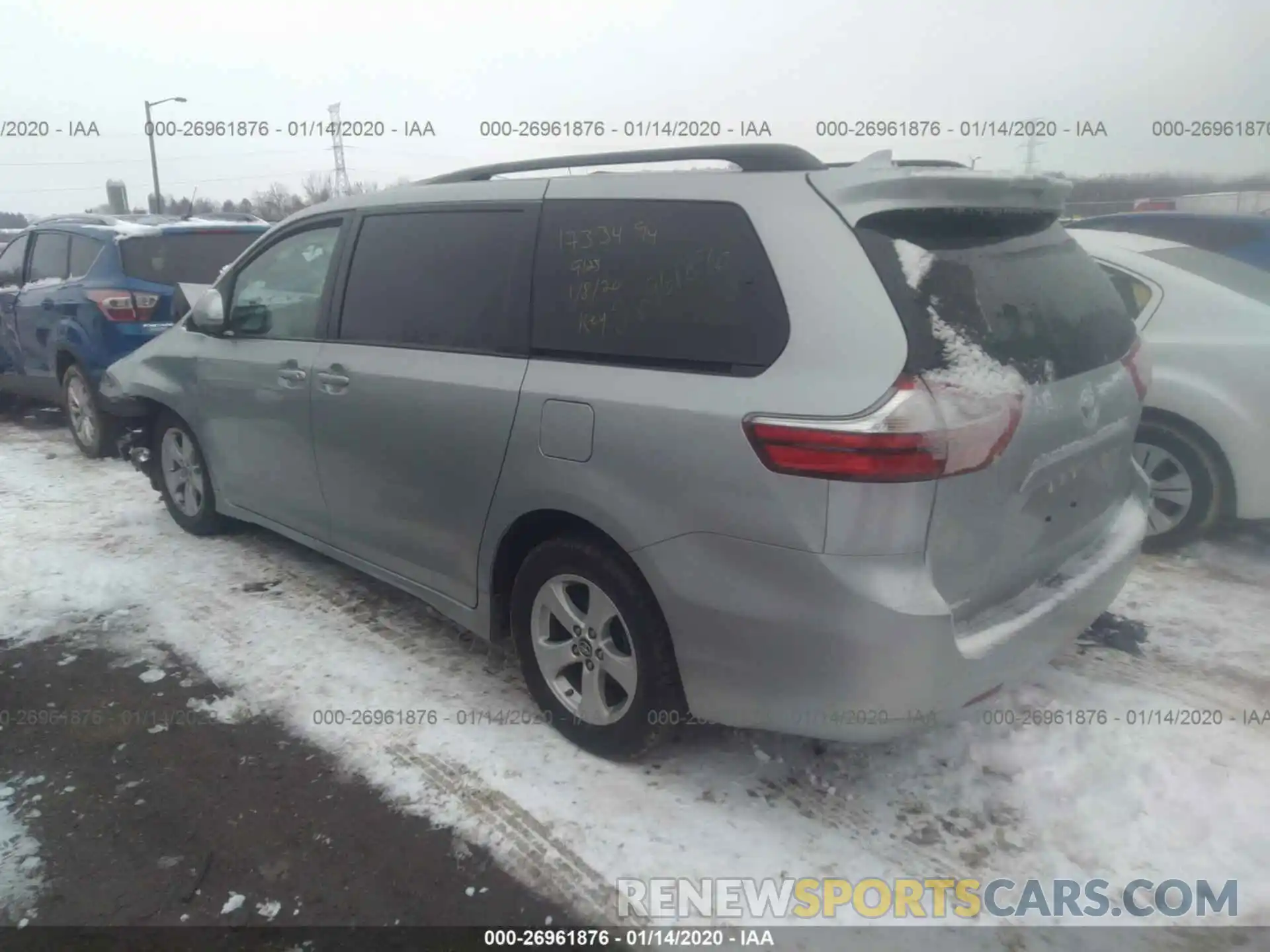 3 Photograph of a damaged car 5TDKZ3DC7KS010898 TOYOTA SIENNA 2019