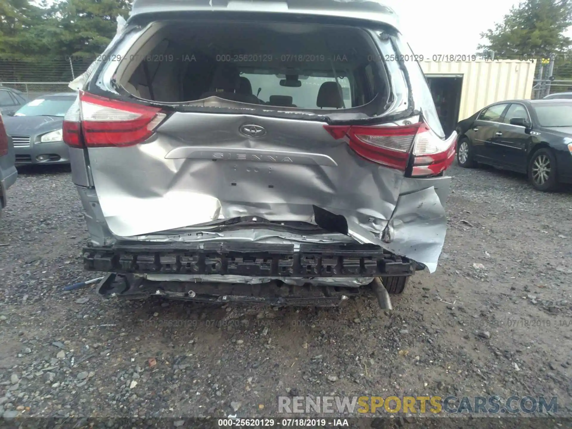 6 Photograph of a damaged car 5TDKZ3DC7KS017656 TOYOTA SIENNA 2019