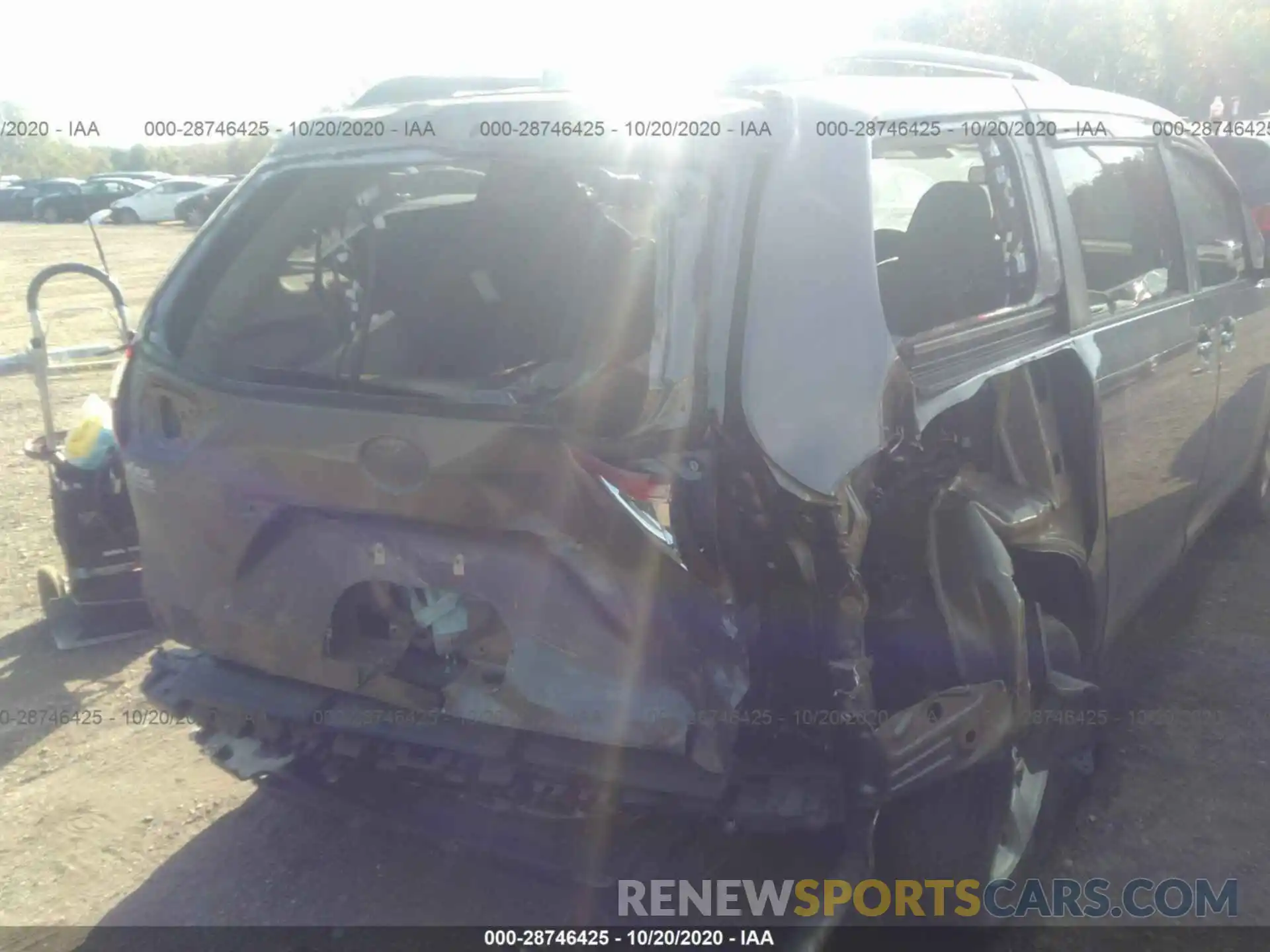 6 Photograph of a damaged car 5TDKZ3DC7KS975552 TOYOTA SIENNA 2019