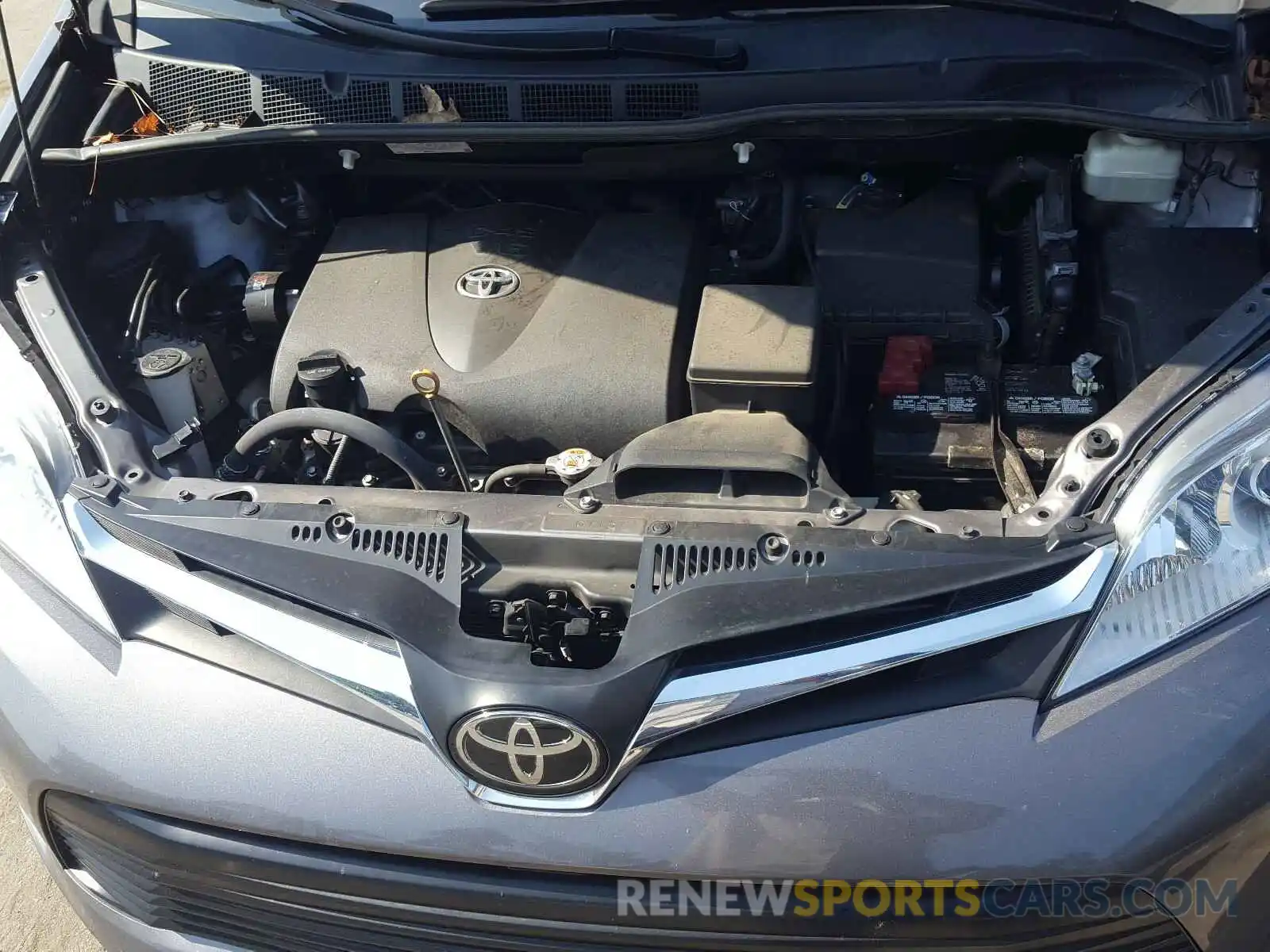 7 Photograph of a damaged car 5TDKZ3DC7KS980668 TOYOTA SIENNA 2019