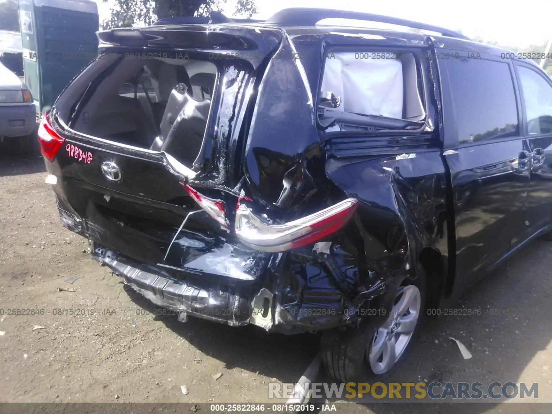 6 Photograph of a damaged car 5TDKZ3DC7KS988348 TOYOTA SIENNA 2019