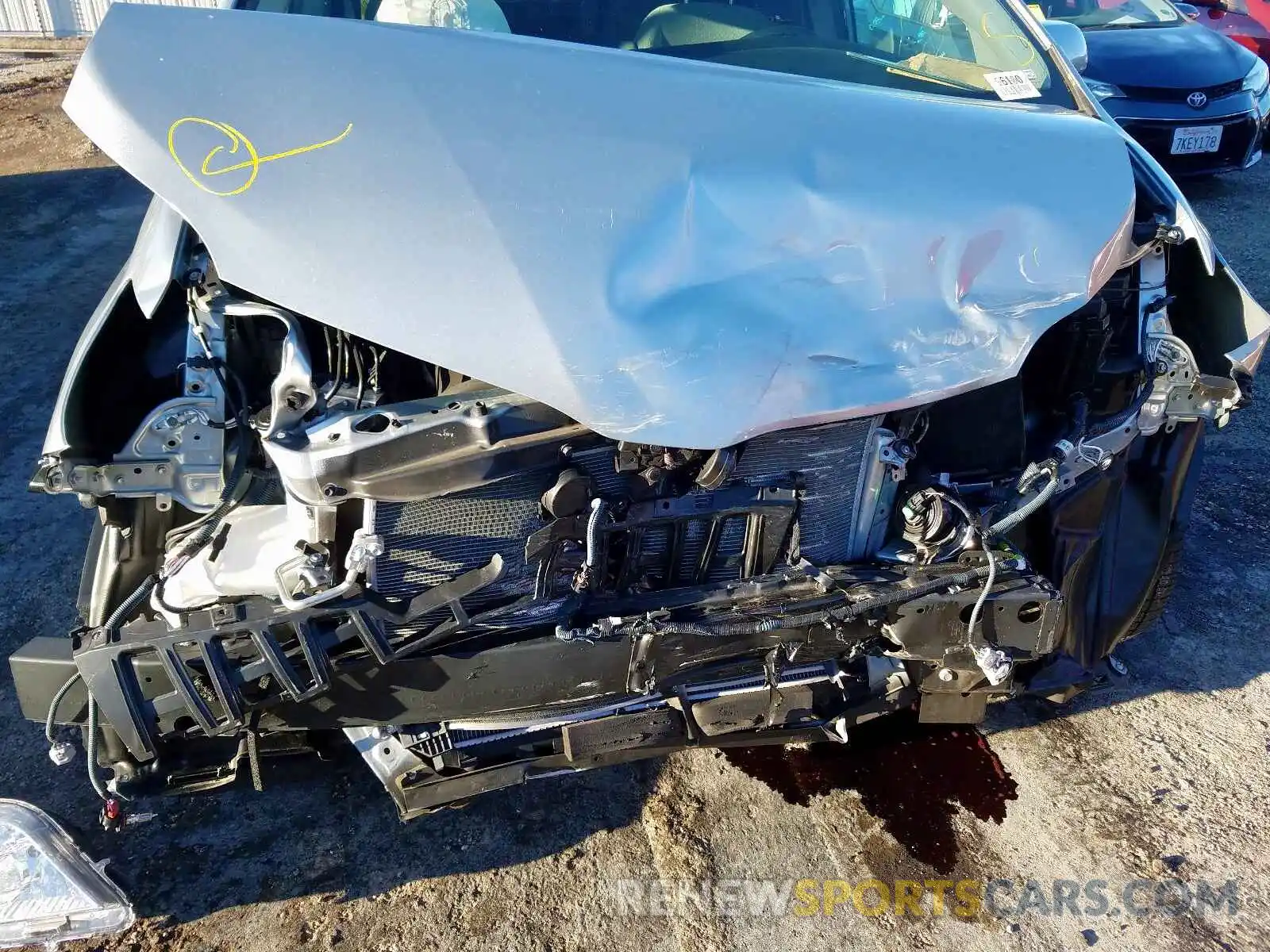 7 Фотография поврежденного автомобиля 5TDKZ3DC7KS989810 TOYOTA SIENNA 2019