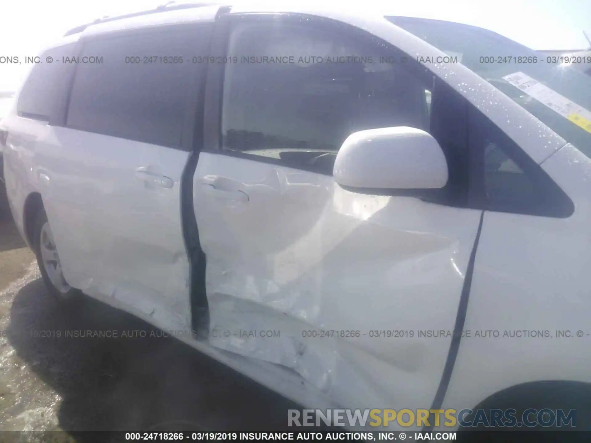 6 Photograph of a damaged car 5TDKZ3DC7KS990133 TOYOTA SIENNA 2019