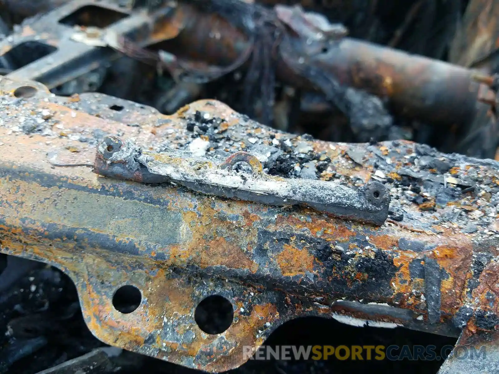 10 Photograph of a damaged car 5TDKZ3DC7KS990455 TOYOTA SIENNA 2019