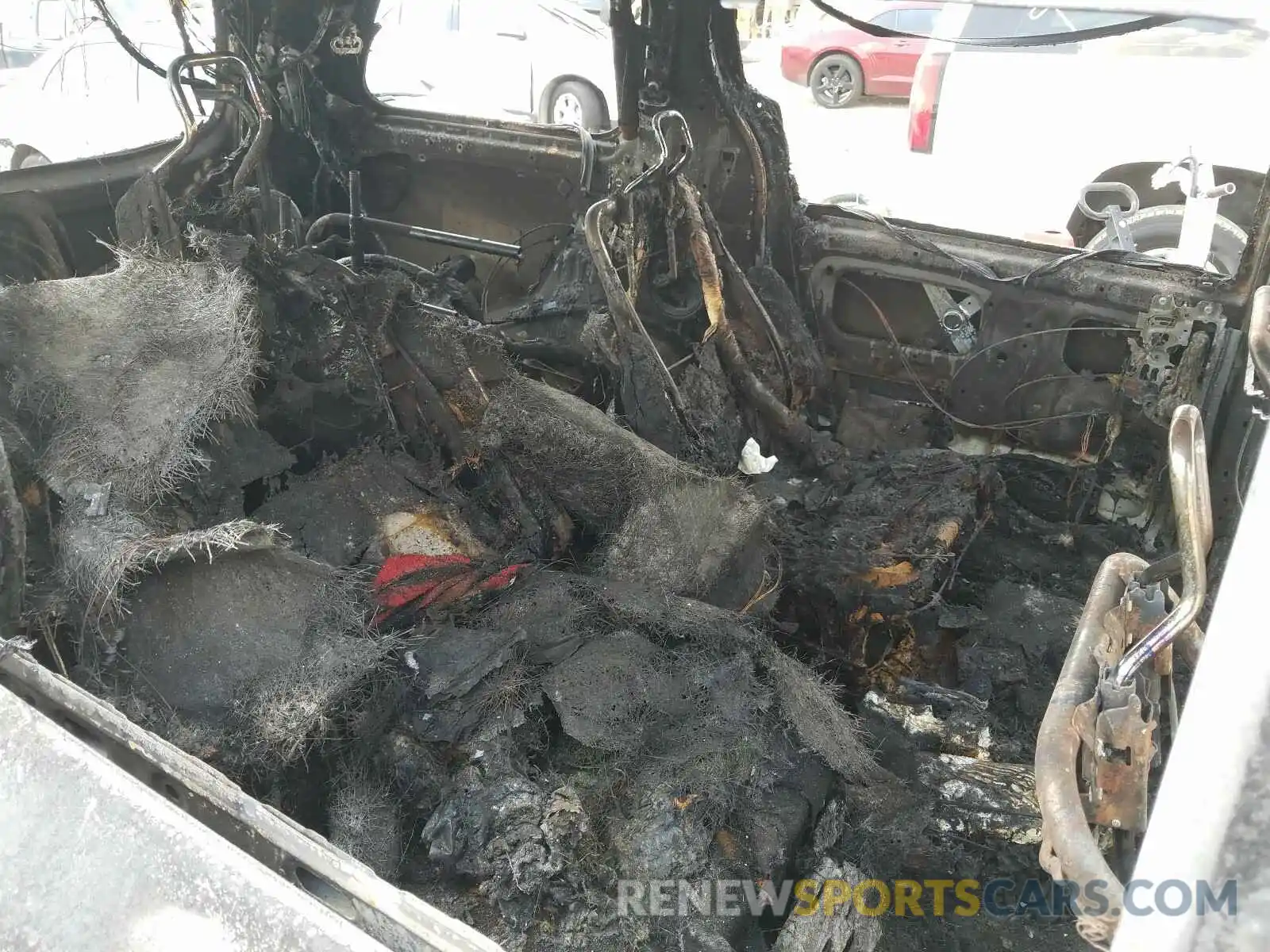 6 Photograph of a damaged car 5TDKZ3DC7KS990455 TOYOTA SIENNA 2019