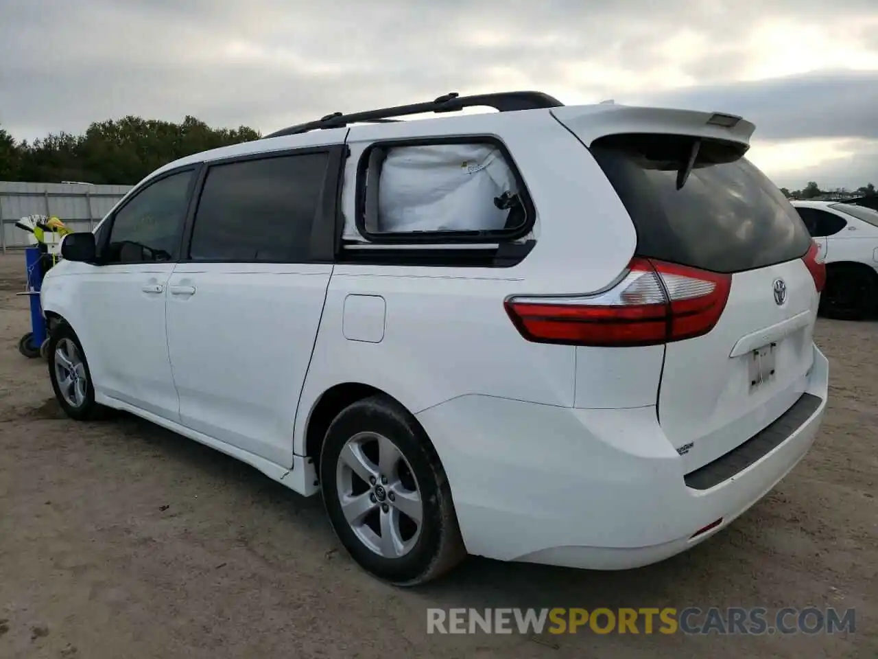 3 Фотография поврежденного автомобиля 5TDKZ3DC7KS996191 TOYOTA SIENNA 2019