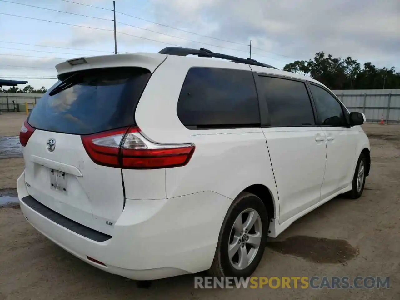 4 Фотография поврежденного автомобиля 5TDKZ3DC7KS996191 TOYOTA SIENNA 2019