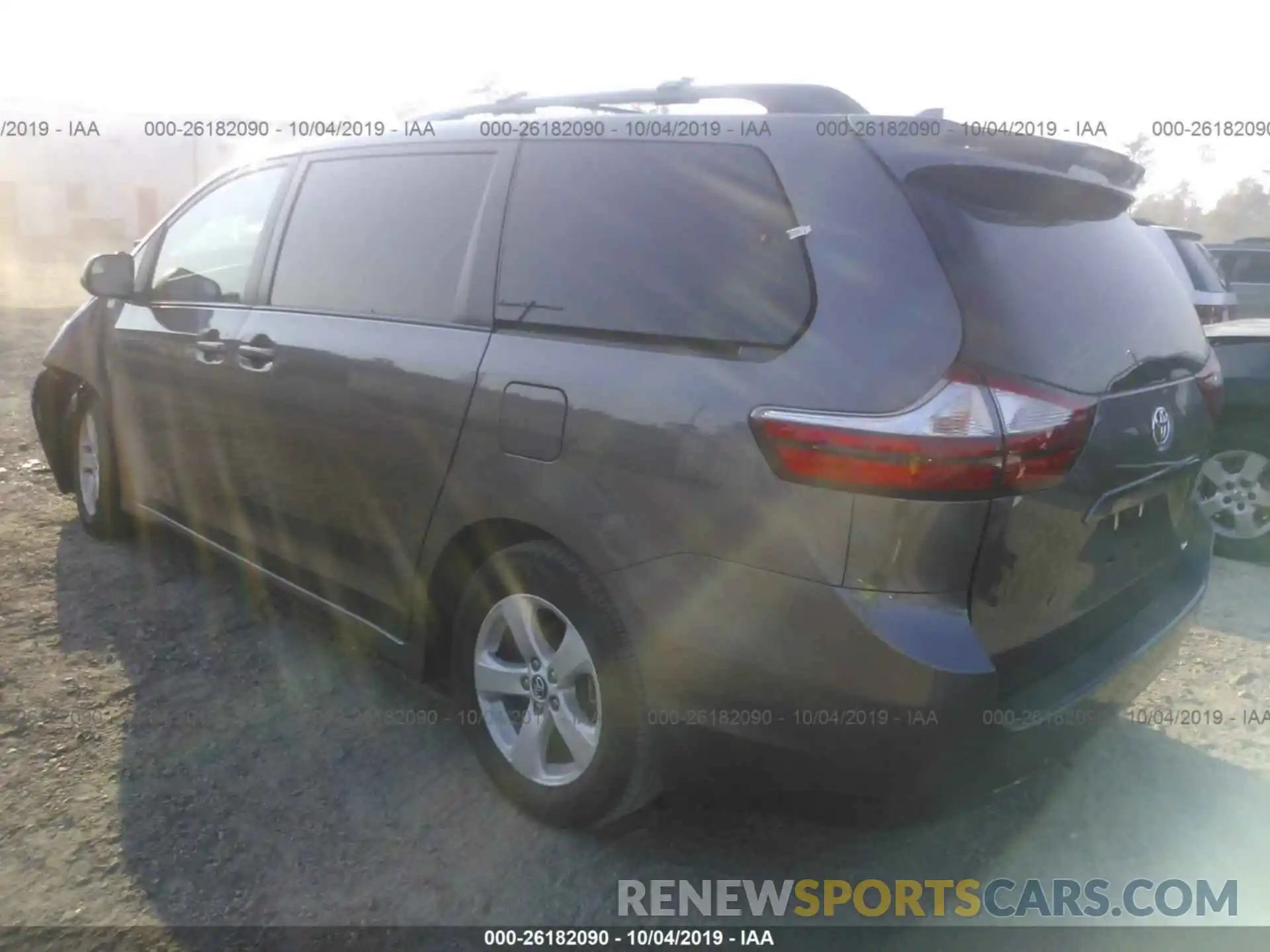 3 Фотография поврежденного автомобиля 5TDKZ3DC7KS996482 TOYOTA SIENNA 2019