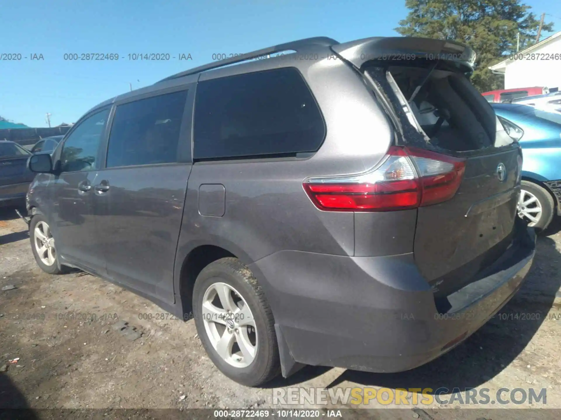 3 Photograph of a damaged car 5TDKZ3DC7KS999088 TOYOTA SIENNA 2019