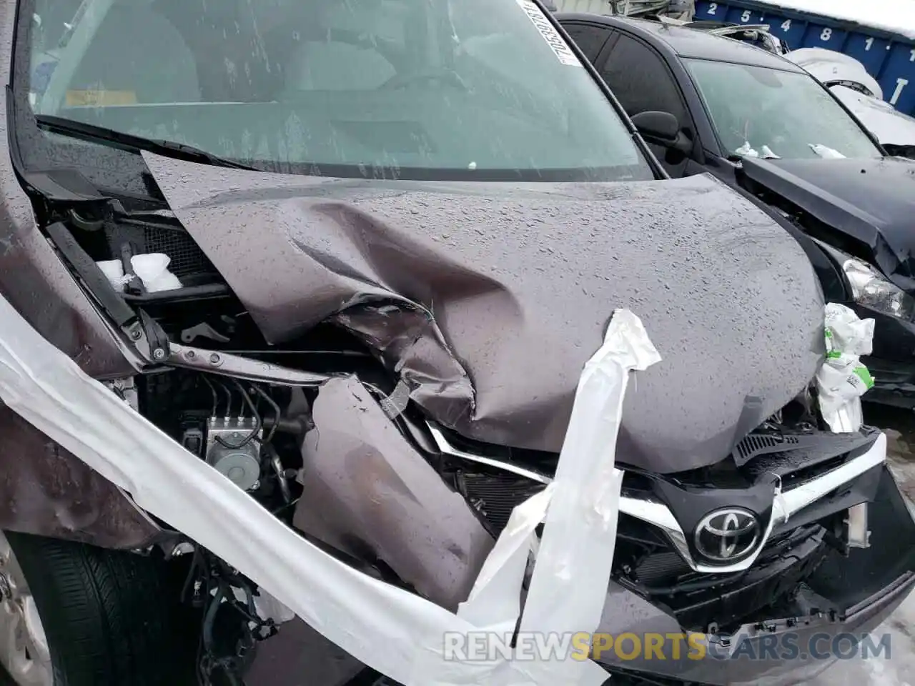 7 Photograph of a damaged car 5TDKZ3DC8KS006522 TOYOTA SIENNA 2019