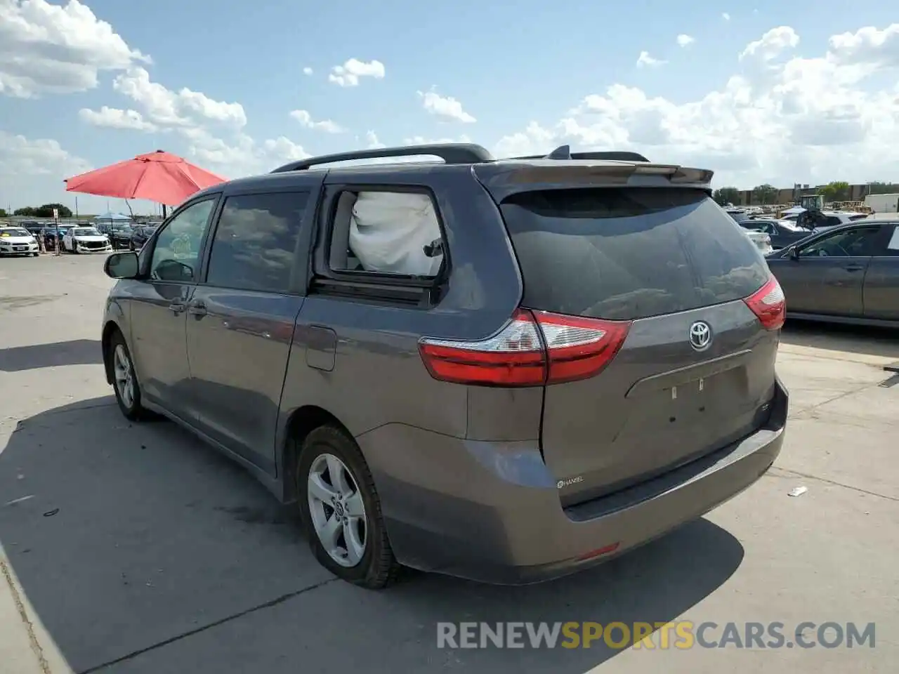 3 Фотография поврежденного автомобиля 5TDKZ3DC8KS011364 TOYOTA SIENNA 2019