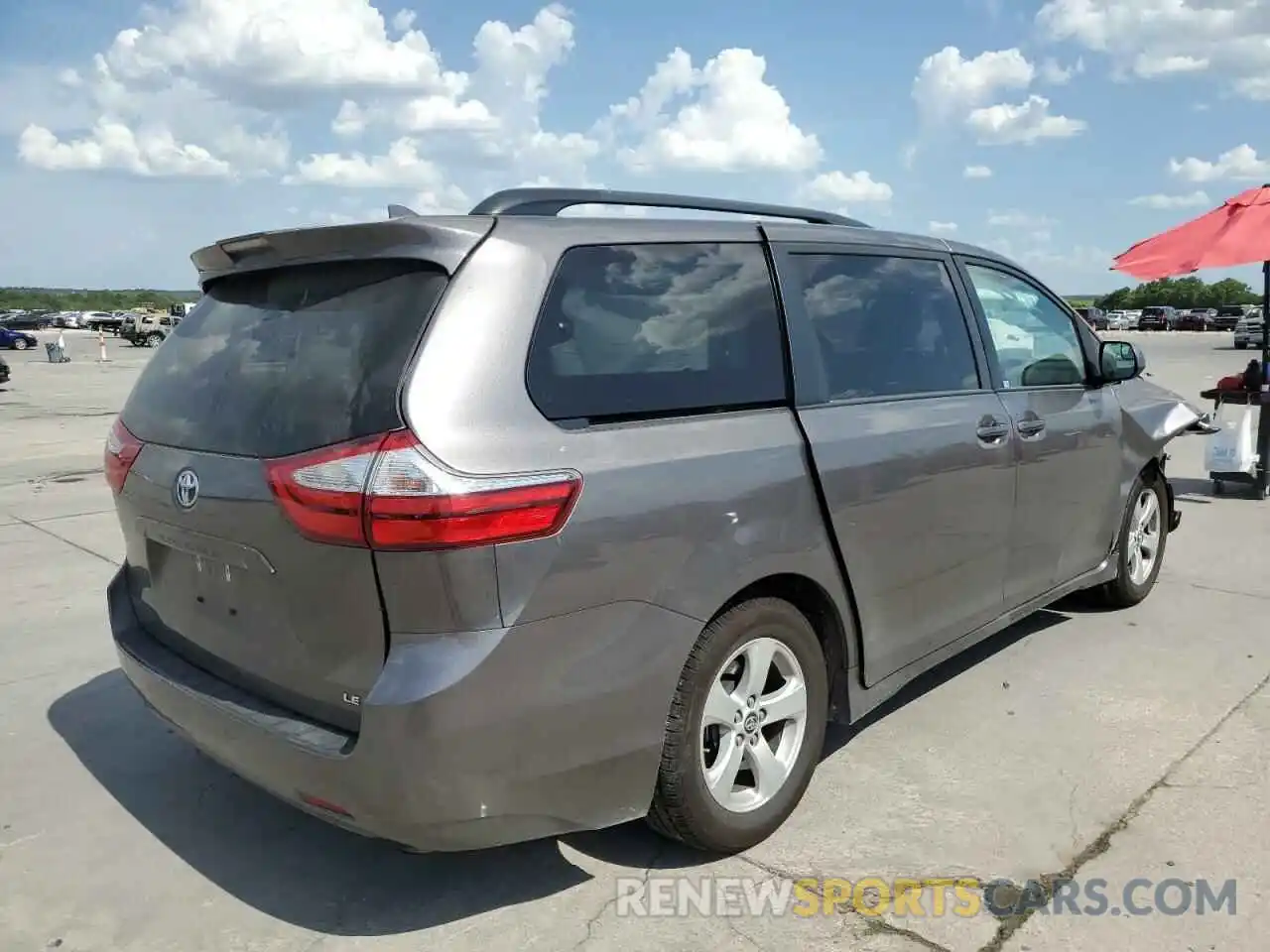 4 Фотография поврежденного автомобиля 5TDKZ3DC8KS011364 TOYOTA SIENNA 2019