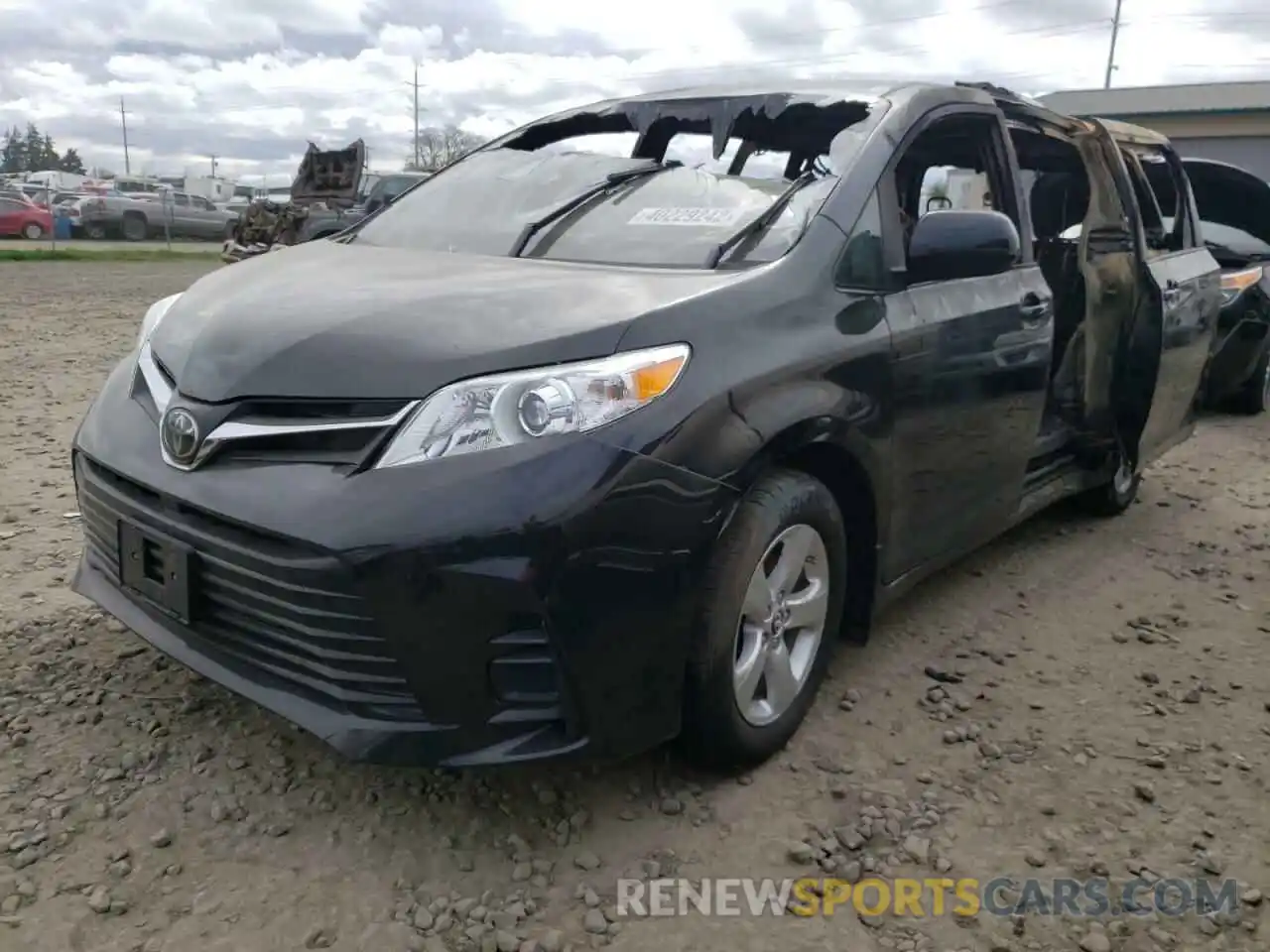 2 Photograph of a damaged car 5TDKZ3DC8KS019948 TOYOTA SIENNA 2019