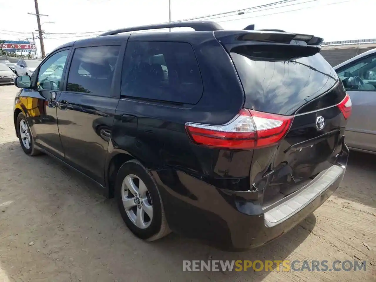 3 Фотография поврежденного автомобиля 5TDKZ3DC8KS968707 TOYOTA SIENNA 2019